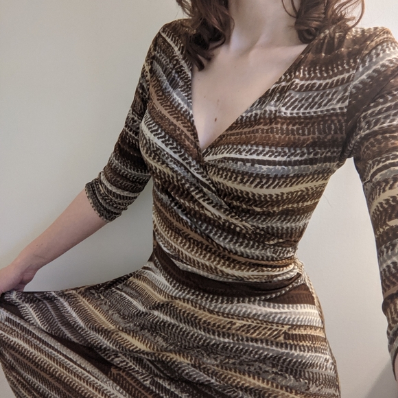 3Free wrap dress - Picture 3 of 3